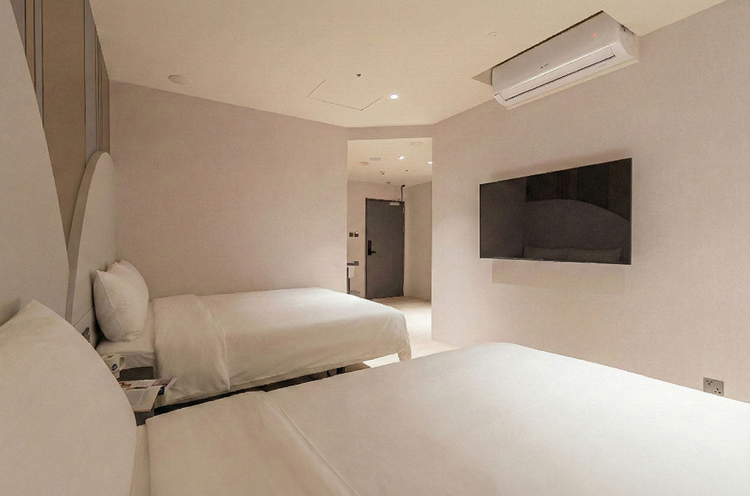 room83